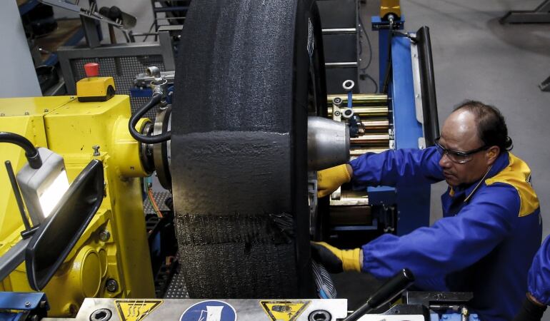 Reencauche de llantas.