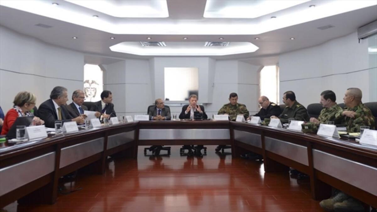 Santos definió plan de Comisión que estudiará cese bilateral definitivo