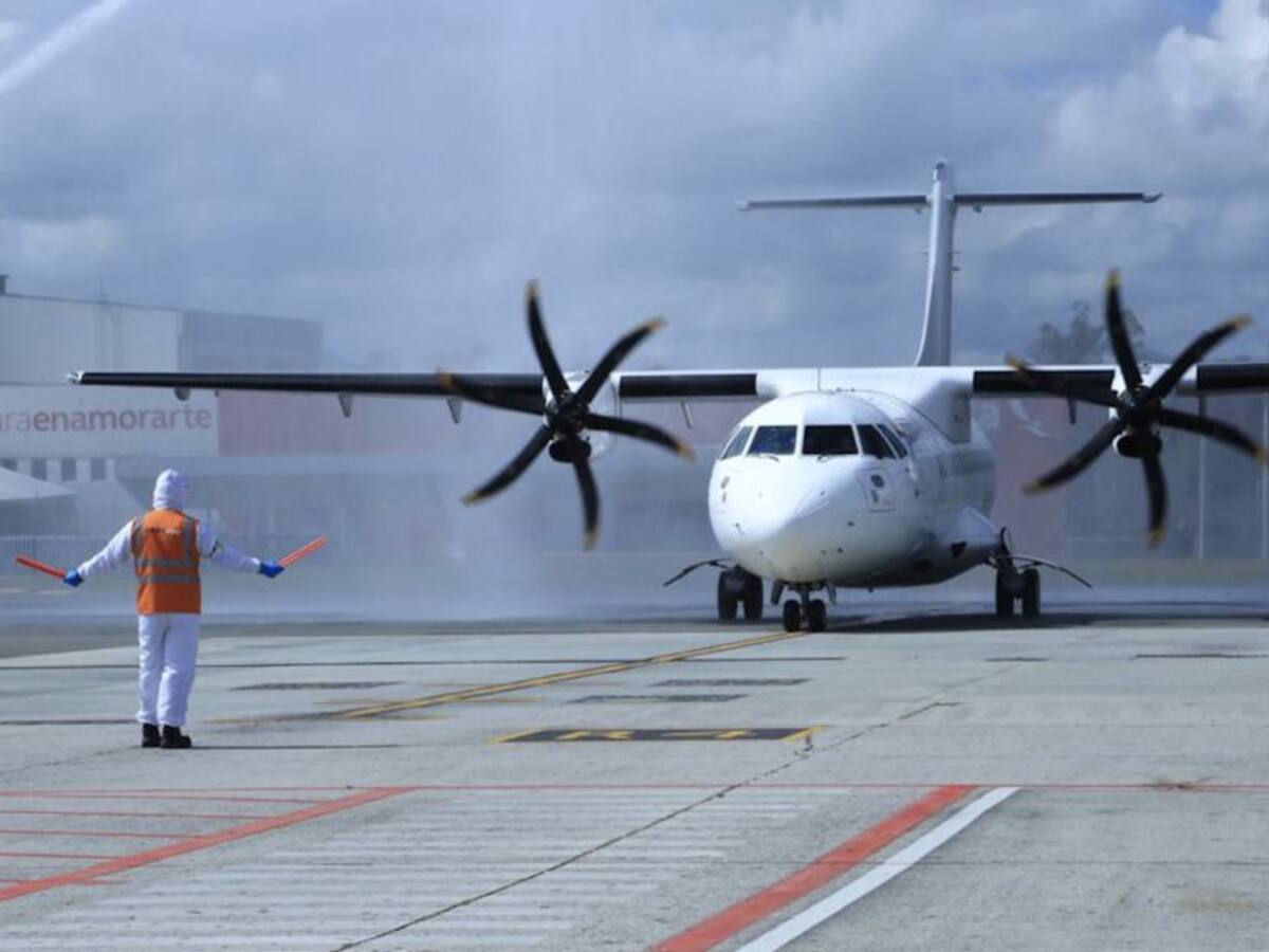 Ya iniciaron los vuelos comerciales en el José María Córdova