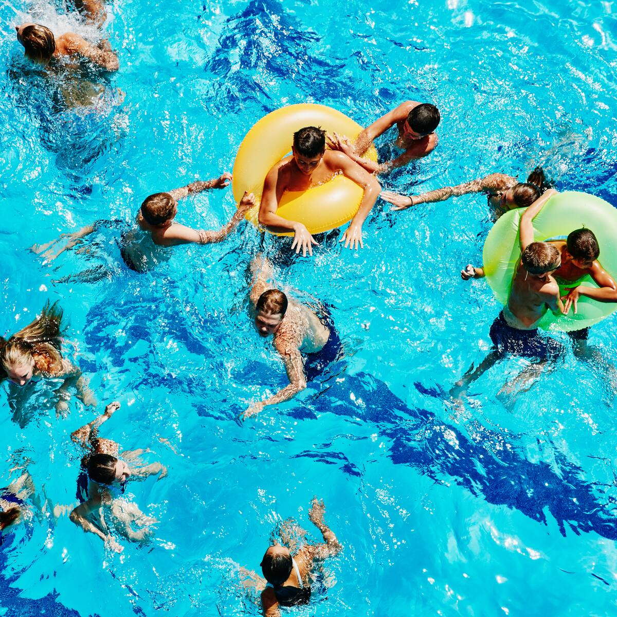 El auge de las piscinas privadas en renta por horas en EE.UU. y su posible regulación