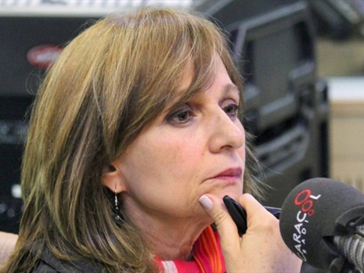 Ángela Robledo destaca el cuidado en el trámite de equilibrio de poderes