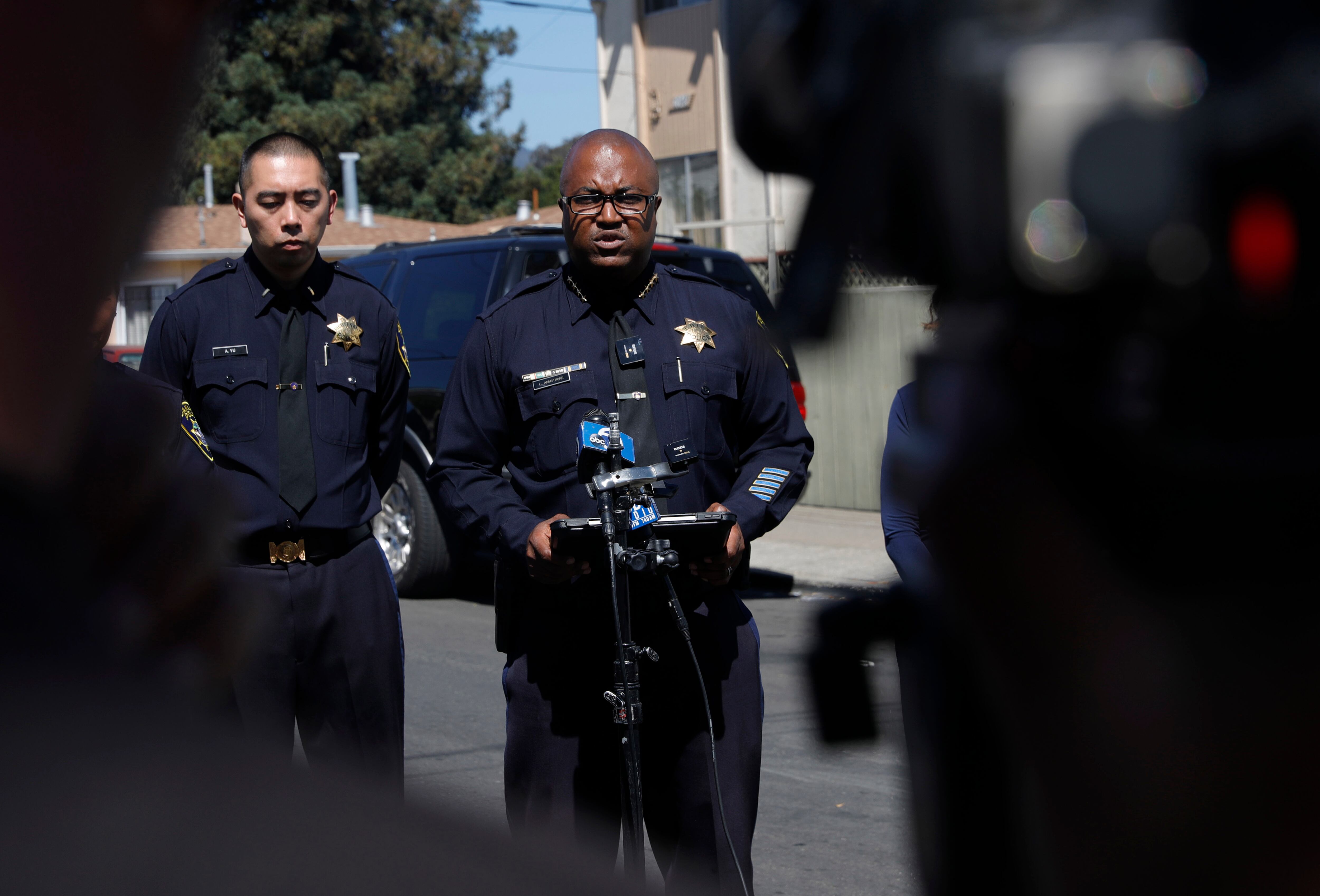 Al menos seis heridos deja un tiroteo en un campus escolar en California.