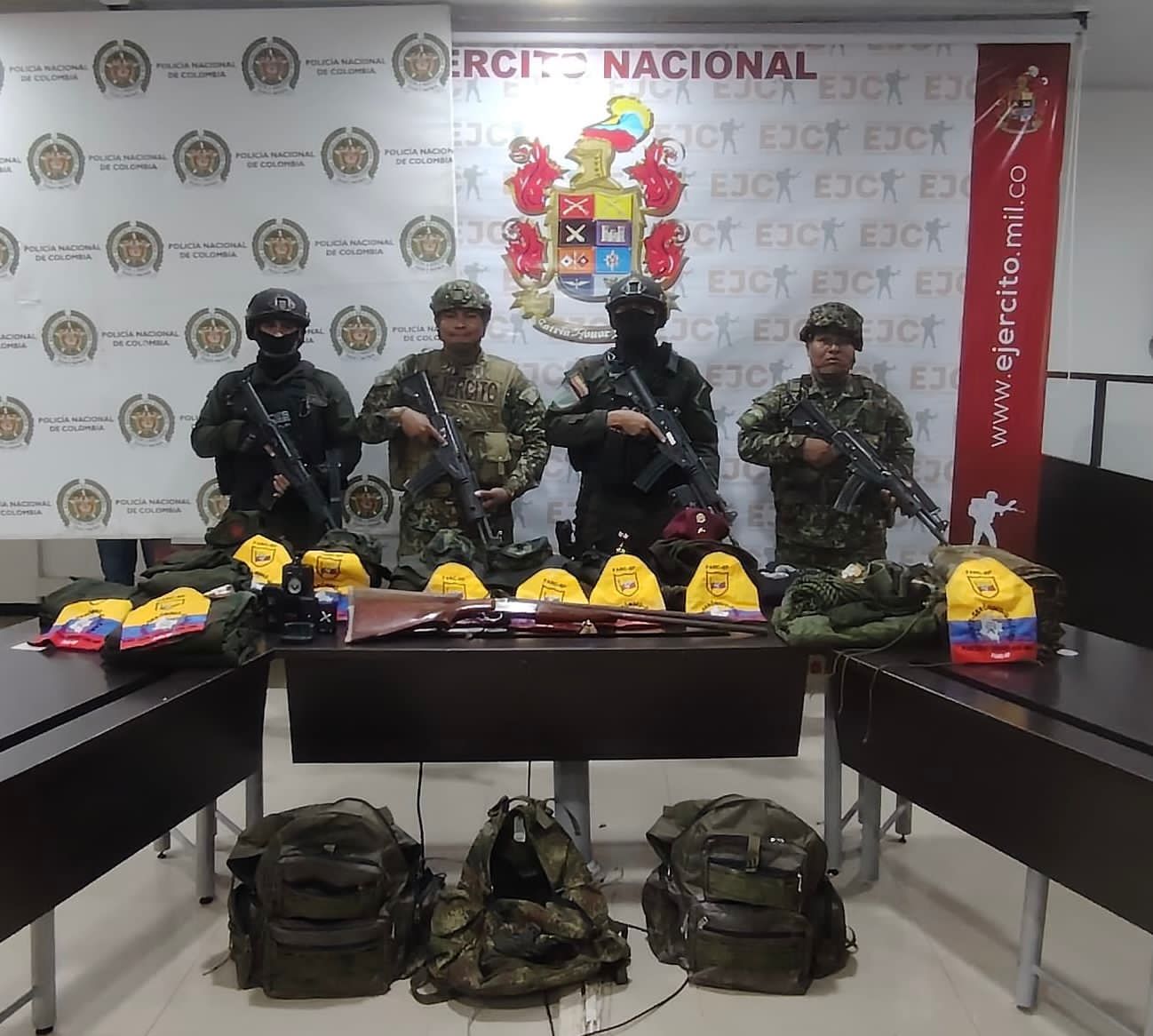 Material incautado tras combates con el frente Jerónimo Galeano