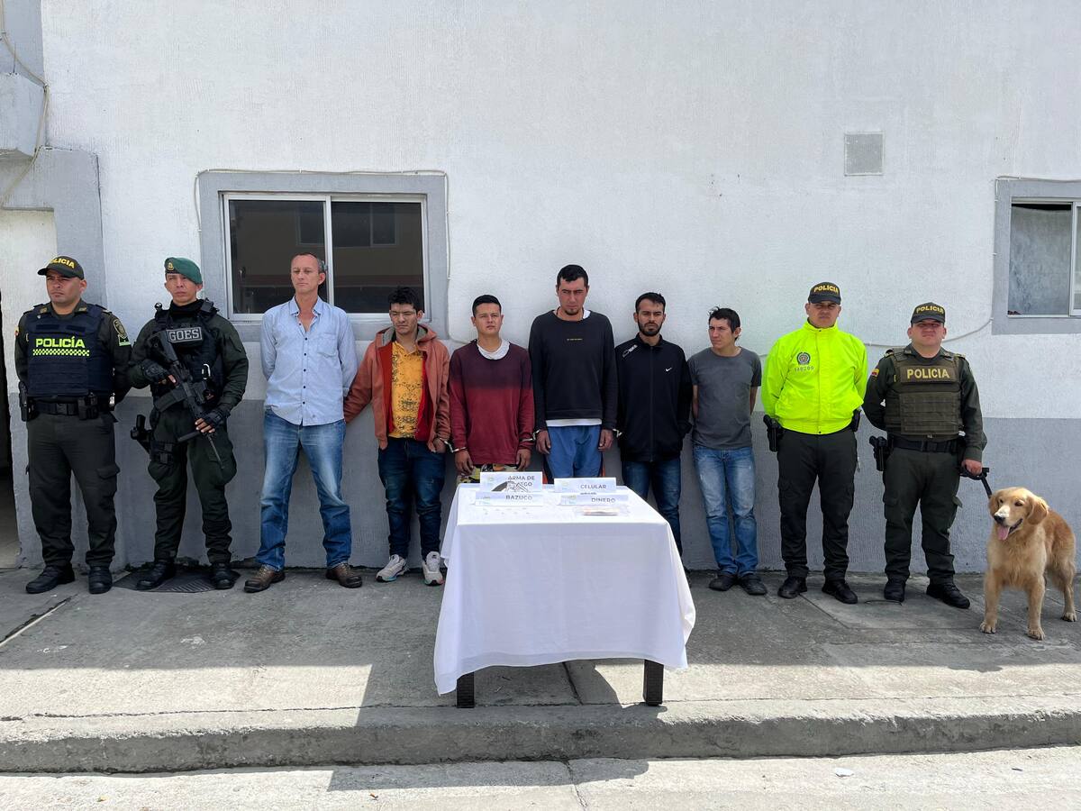 Policía propina a golpe a ‘Los del Puente’ que delinquían en Cajamarca, Tolima