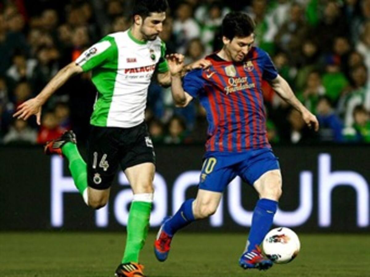 Con dos goles de Messi Barcelona derrotó a Racing