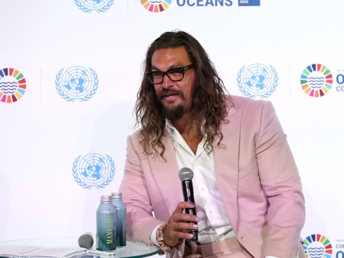Aquaman pide acciones para preservar los océanos