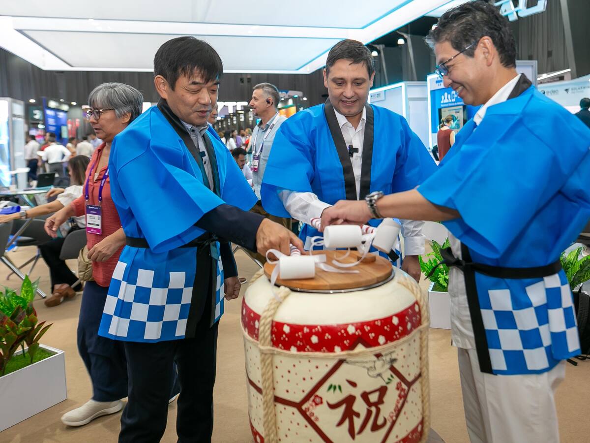 Colombia y Japón firman Memorando de Cooperación en Tecnologías de la Información