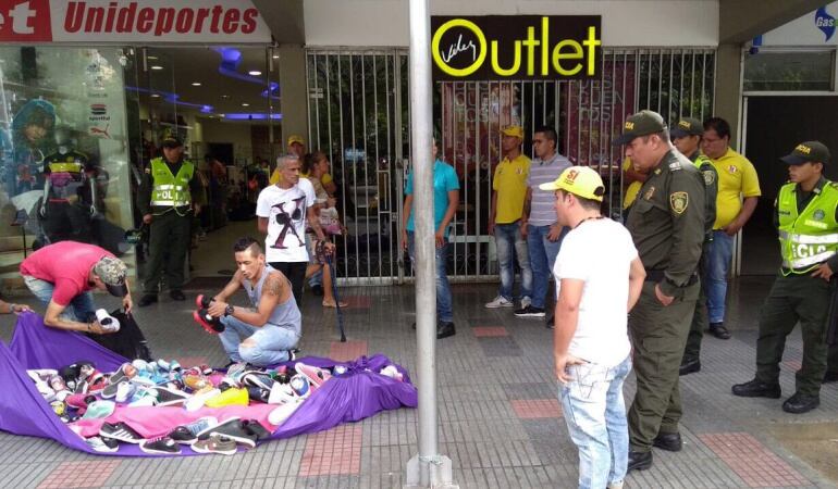 Operativo a los vendedores ambulantes en el centro de Cúcuta