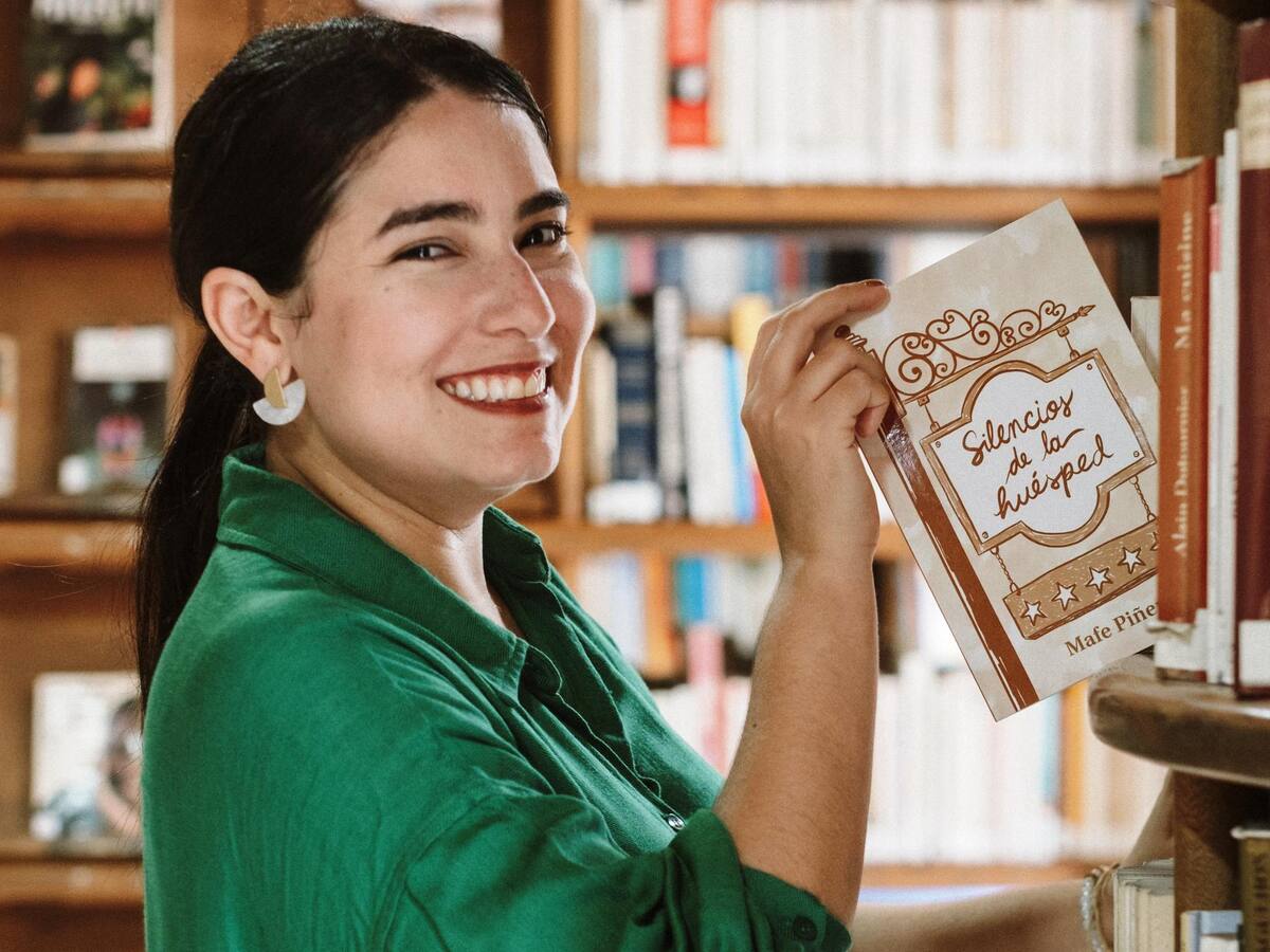 La escritora cartagenera Mafe Piñeres lanza su primer libro “Silencios de la huésped”
