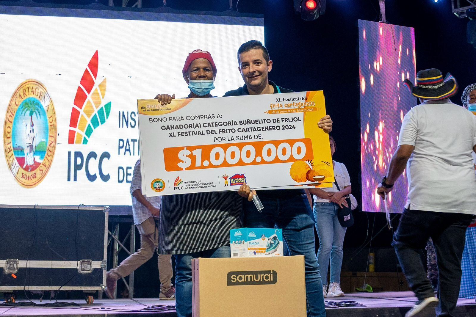 El Gigante del Hogar premió a todas las matronas del Festival del Frito