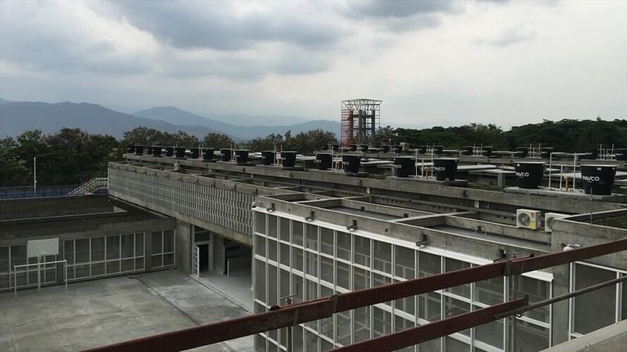 Un violento enfrentamiento ocurrido entre varios internos de la cárcel de Buga, durante la tarde del domingo 18 de febrero, dejó al menos tres personas heridas. Foto: Colprensa