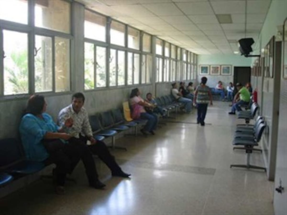 Petro presenta propuestas para la reapertura del Hospital San Juan de Dios