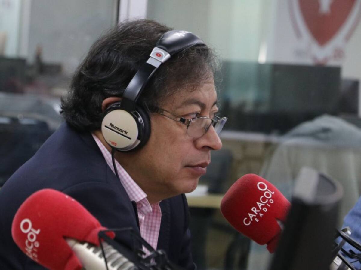 Petro responde por el papel de Roy Barreras y Benedetti si es presidente