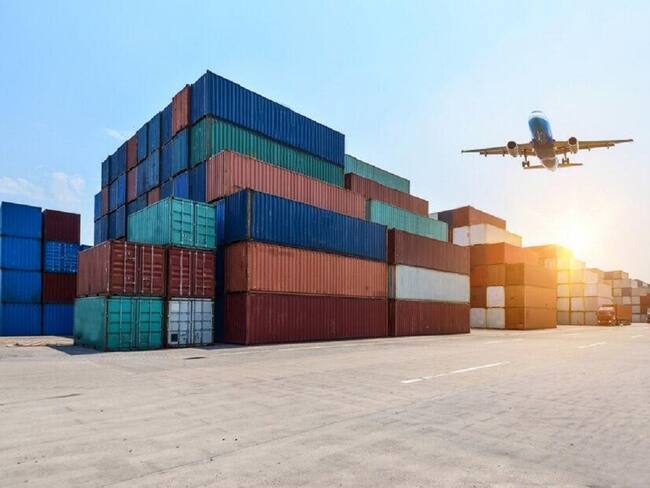 Entendiendo las aduanas: funciones, tipos e impacto en el comercio internacional