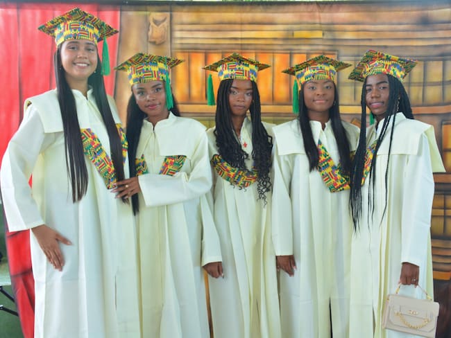 89 estudiantes de María La Baja, Bolívar, se gradúan como bachilleres