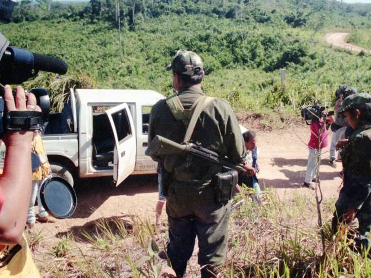 'El Paisa' está vivo y alineado con la paz: FARC