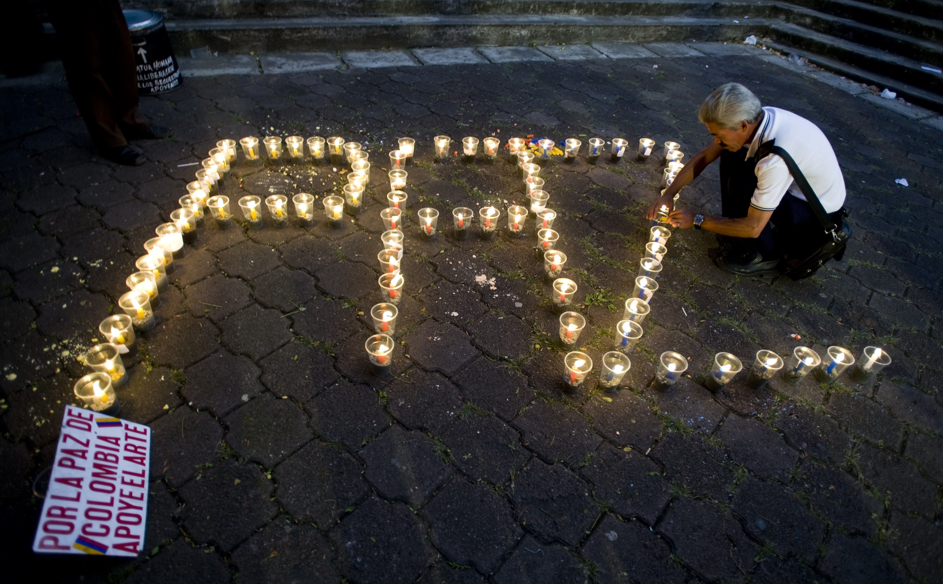 Foto de referencia de la paz en Colombia. AFP PHOTO / Luis ROBAYO (Photo credit should read LUIS ROBAYO/AFP via Getty Images)