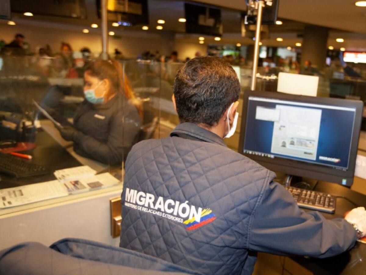 Migración abre actuación disciplinaria por fuga de extranjero requerido por Interpol