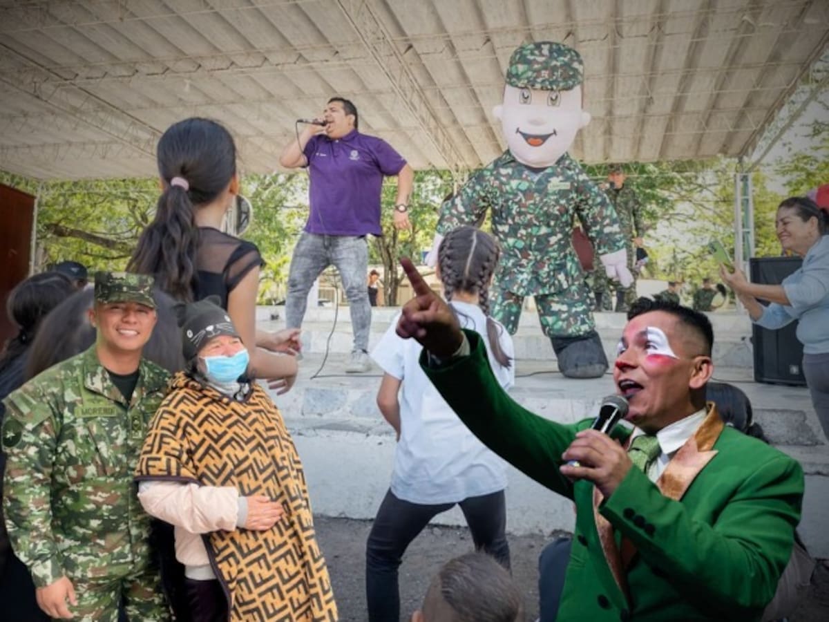 ¿Circos y cine en el Ejército? Así es como funciona Acción Integral