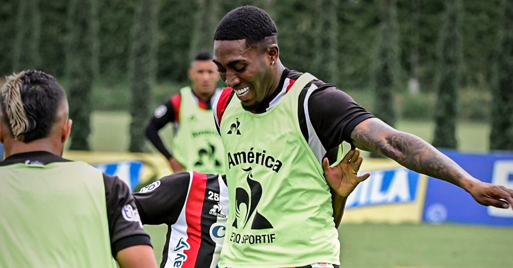 Kevin Andrade, defensa central del América de Cali / @AmericadeCali