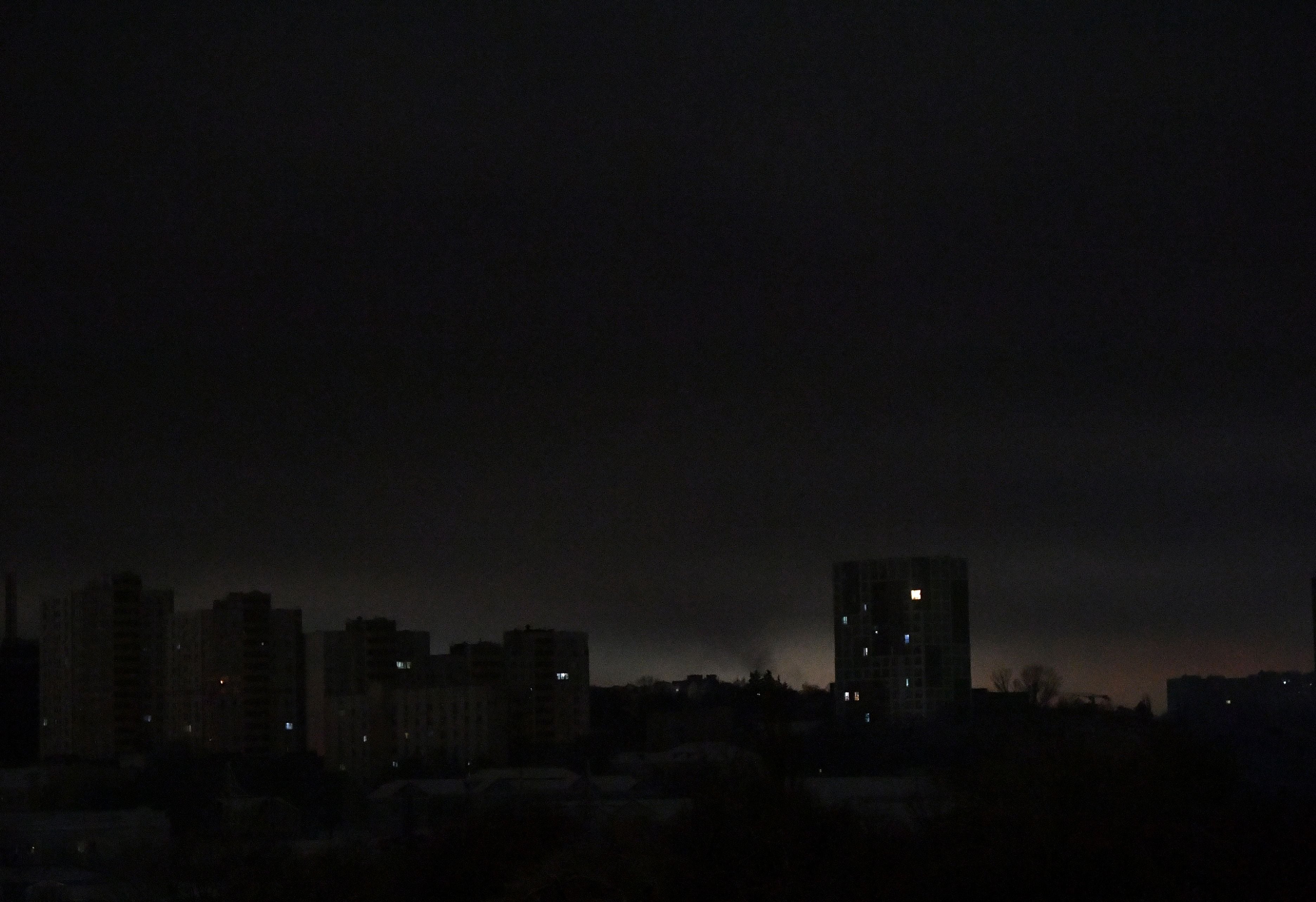 Apagón en Kiev, Ucrania.
(Photo by SERGEI SUPINSKY/AFP via Getty Images)