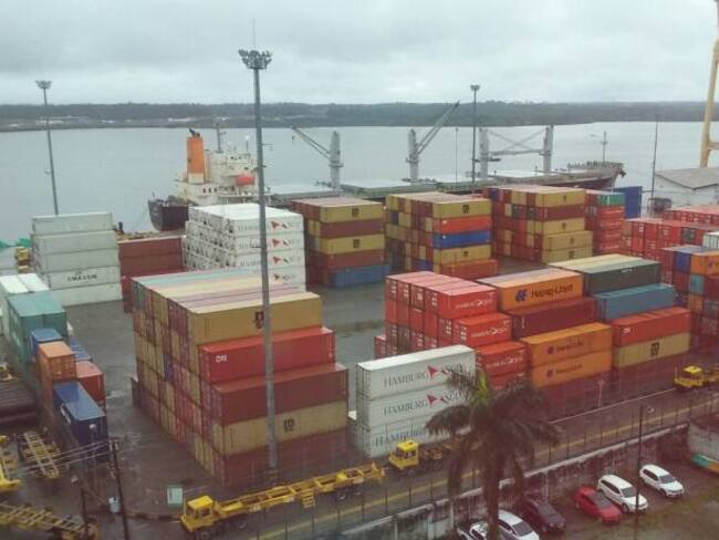 Jornadas de 24 horas laboran en puerto de Buenaventura para evacuar carga represadas