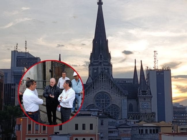 Torre de la catedral de Manizales afectada por el terremoto del 10 de agosto; Vicepresidente de Colombia, Arzobispo de Manizales y Alcalde de Manizales.