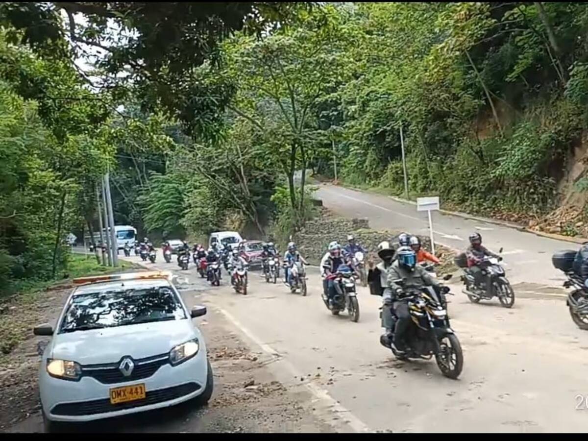 Se habilitó con paso a un carril la vía Bogotá – Girardot