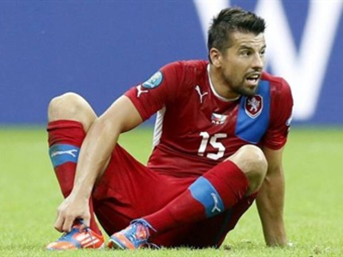 Milan Baros anuncia su retiro del fútbol activo