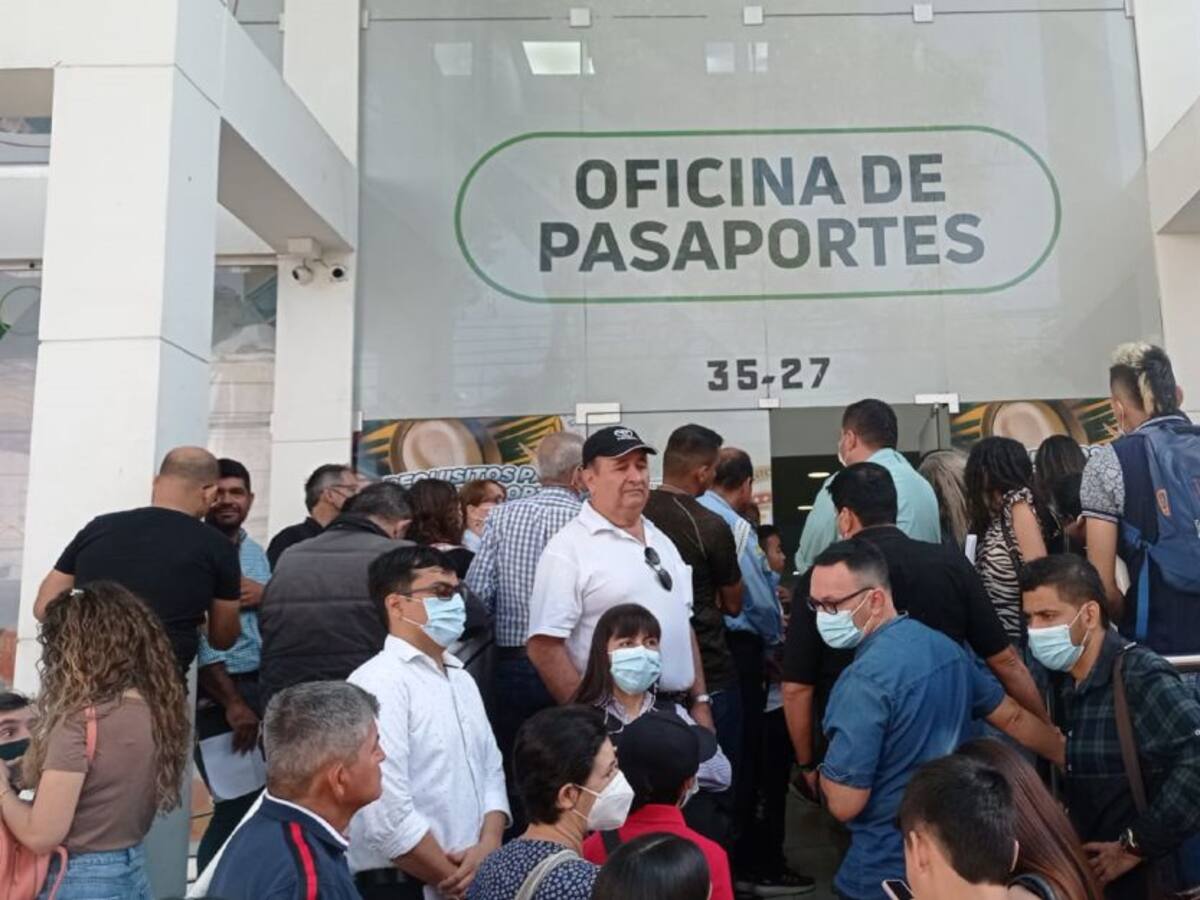 Más quejas sobre el pasaporte en Santander