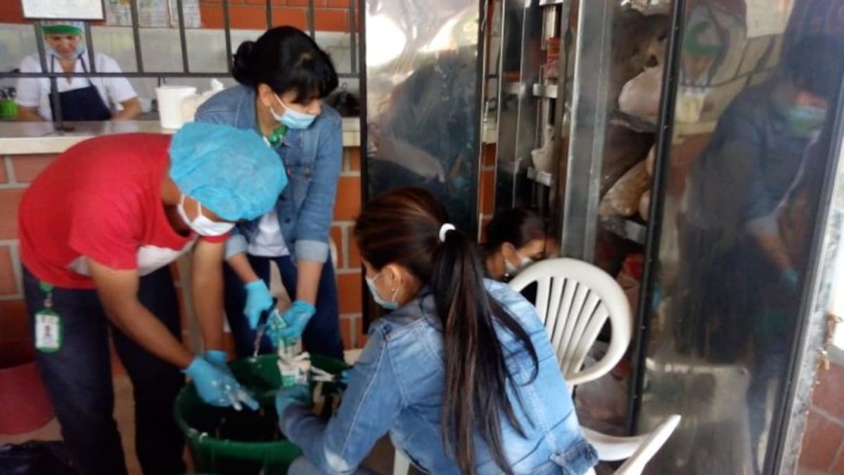 Polémica por hallazgo de alimentos vencidos en hogar de adulto mayor