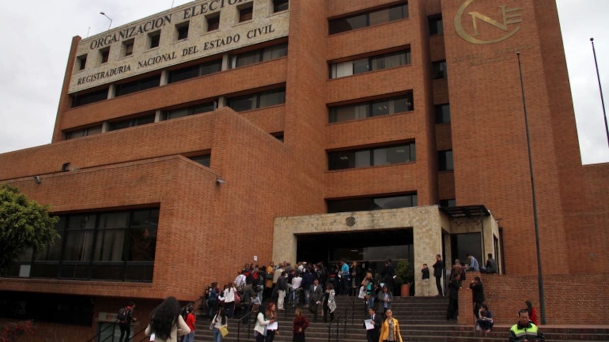 Suspenden la adjudicación de presuntos contratos irregulares en la Registraduría