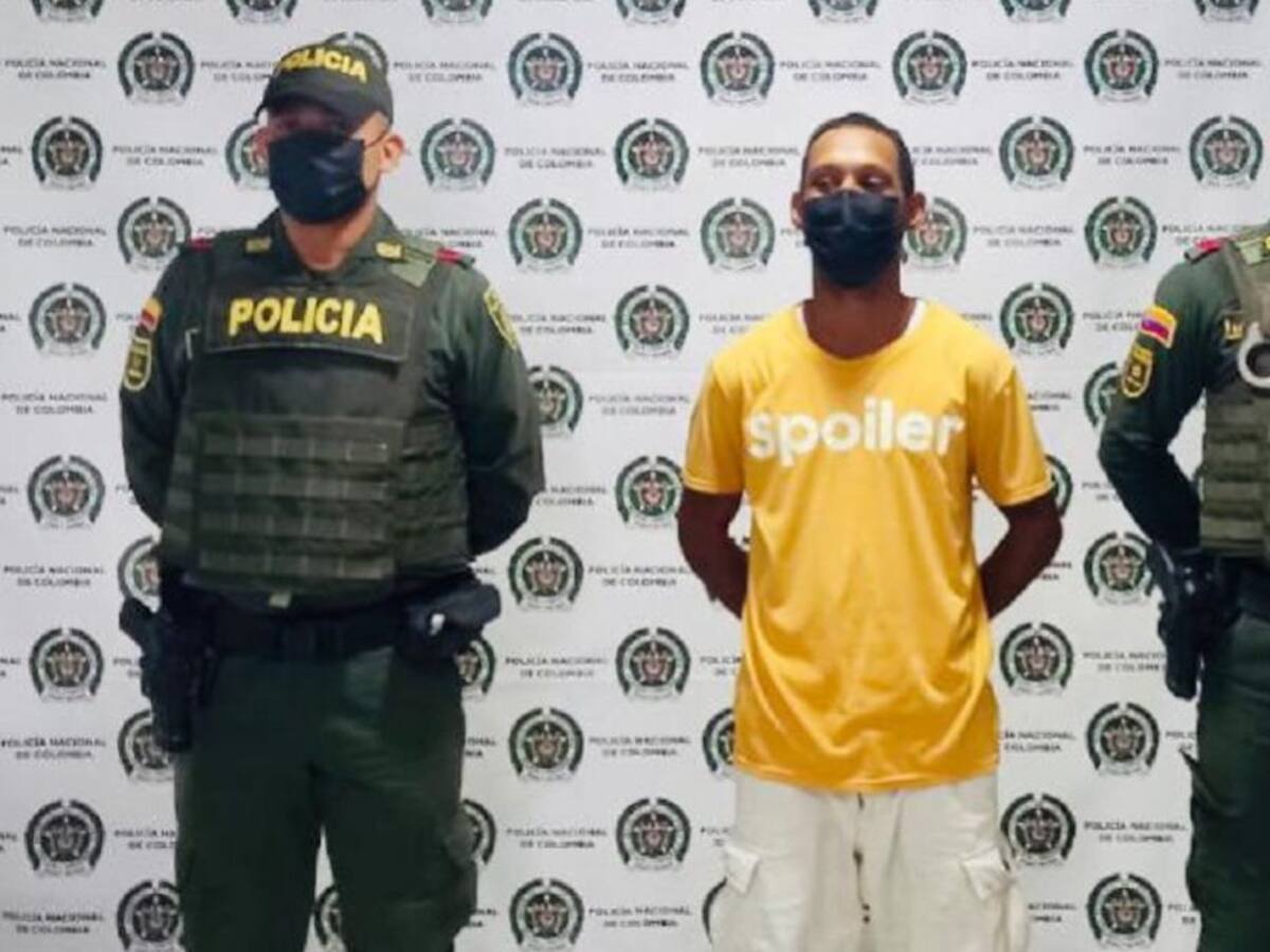 Sorprenden a ‘El Peluquero’ con un revólver en plena vía pública en Bolívar