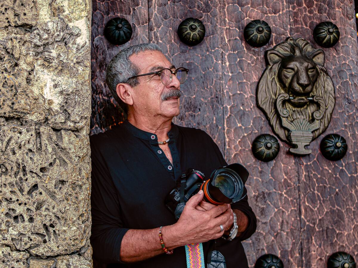 “Magia y Colores del Caribe”, una exposición de Antonio Alcalá en el MUHCA