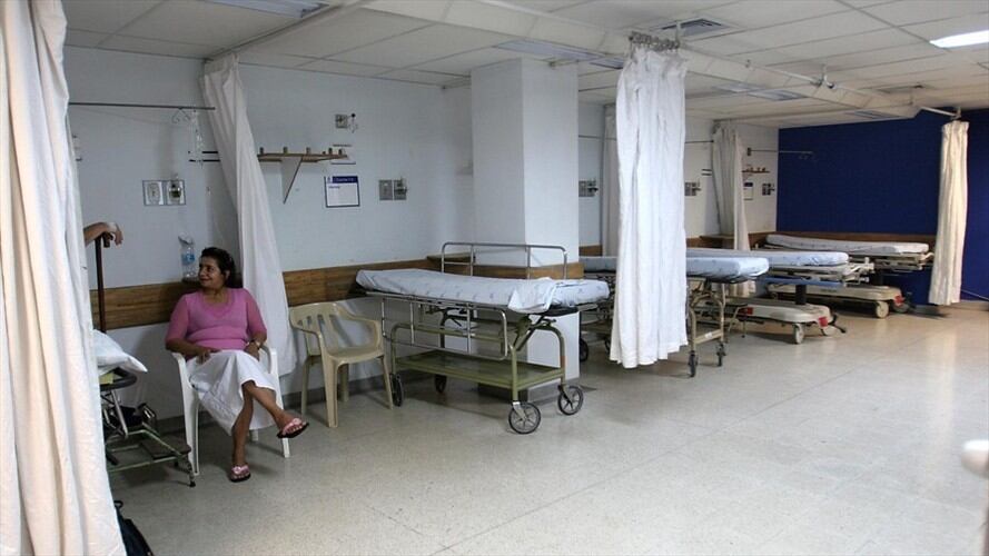 Tras despido de 46 empleados del Hospital General de Medellín, piden renuncia al gerente. Foto: Colprensa