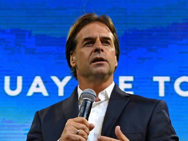 Presidente de Uruguay en cuarentena por contacto con persona infectada