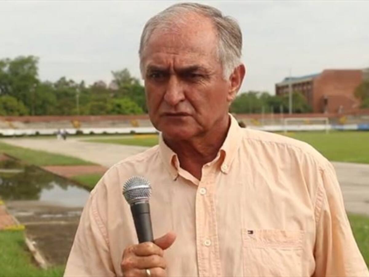 Pecoso Castro firmó por dos años como técnico del Deportivo Cali