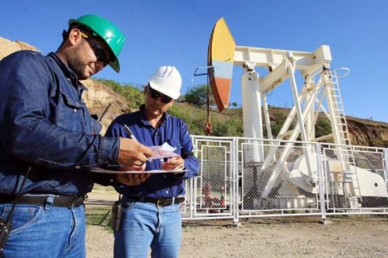 Sube precio de Petróleo