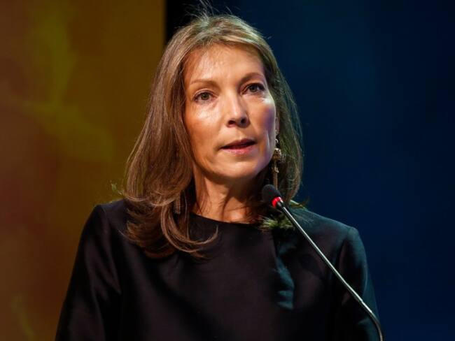 Alerta sobre estafadores que suplantan a la esposa del presidente Santos