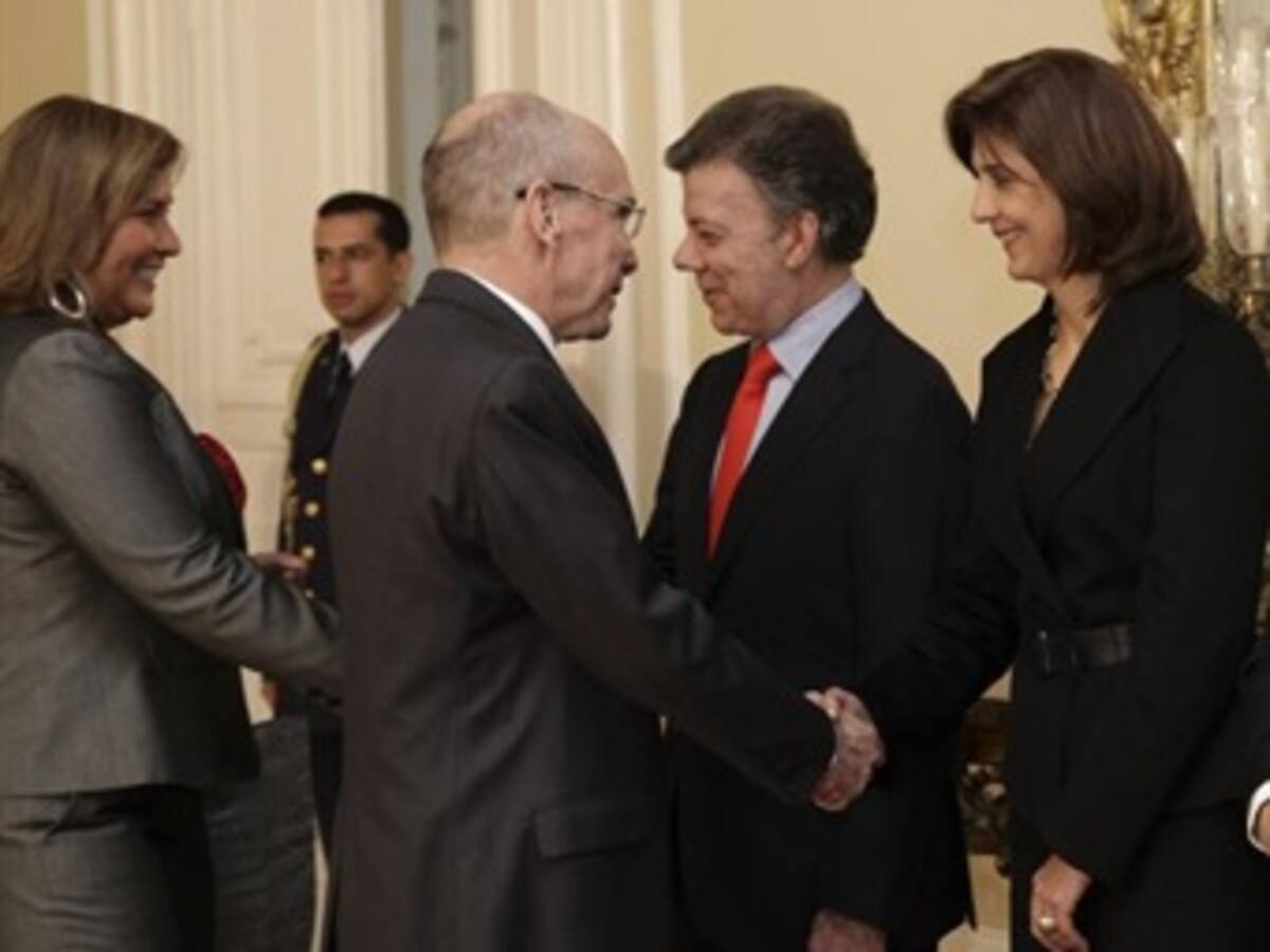 Gobierno de Colombia enviará comisión a Estados Unidos para esclarecer espionaje
