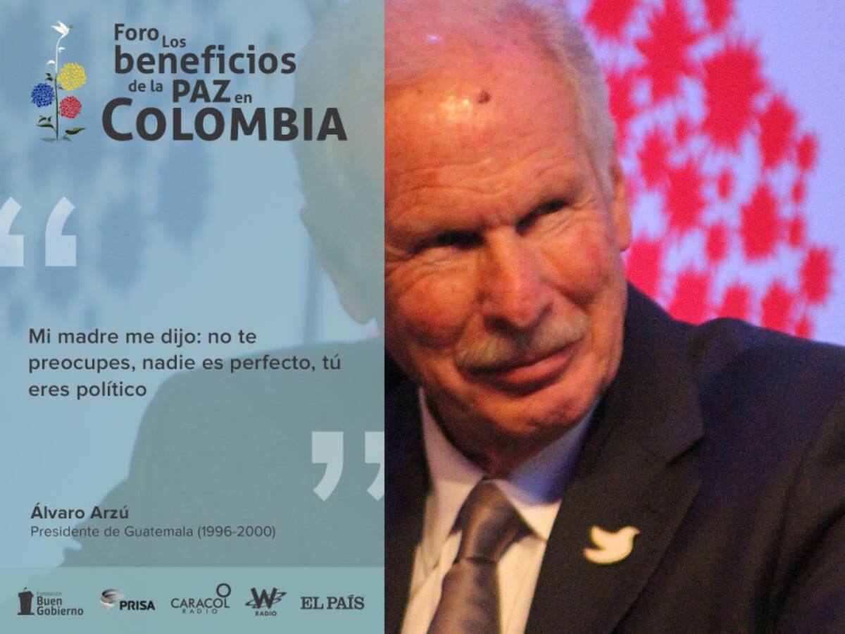 Darío Arizmendi modera el panel en el que Ernesto Samper, Ricardo Lagos, Felipe González y Álvaro Arzú hablan del rol de Colombia en la región.