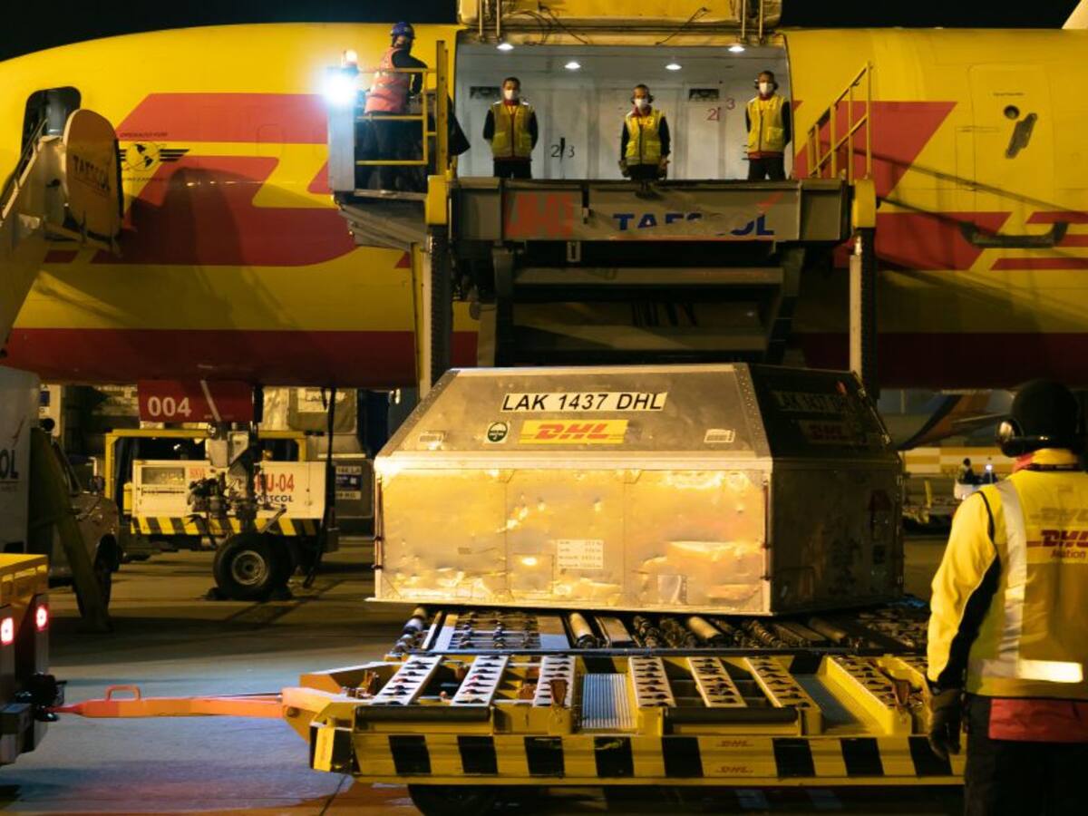 COVID en Colombia: Llegaron otras 77.220 vacunas de Pfizer