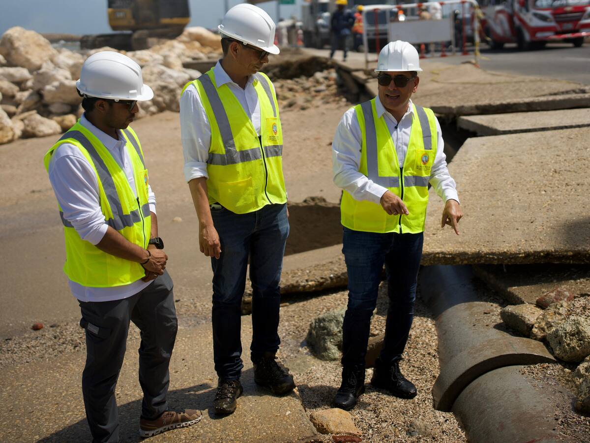 Intervención busca proteger tubo de agua potable en la Av. Santander
