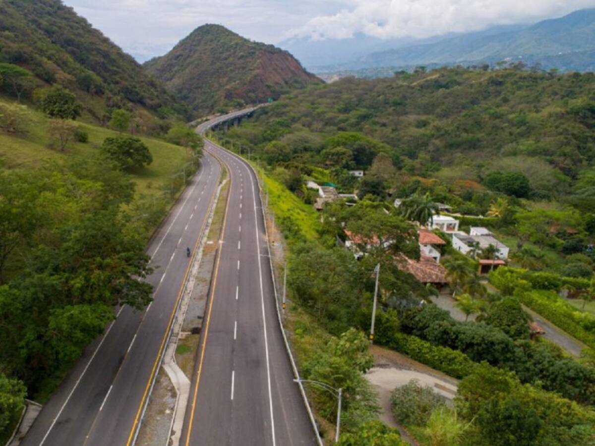 Entregan primer tramo de vía 4G entre el Túnel de Occidente y San Jerónimo
