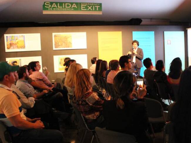 Revista Arcadia y Van Gogh Alive llevaron a cabo el primer encuentro entre visitantes y críticos del arte impresionista