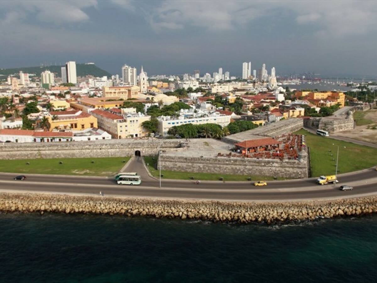Excavación en Club de Oficiales es por instalación de cables submarinos de Electricaribe