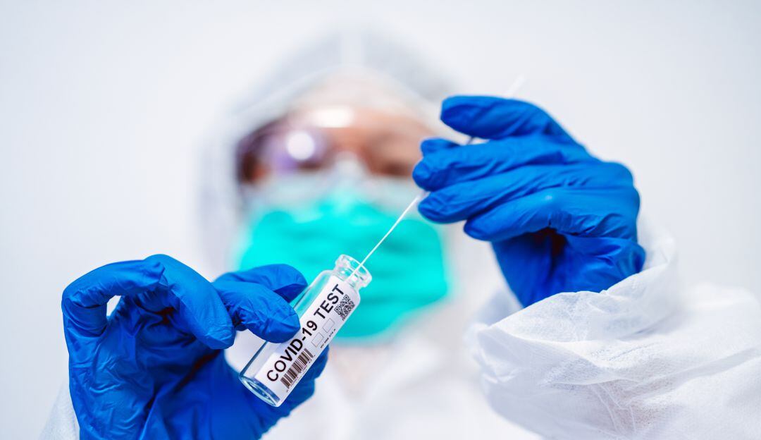 Datos positivos sobre la nueva variante