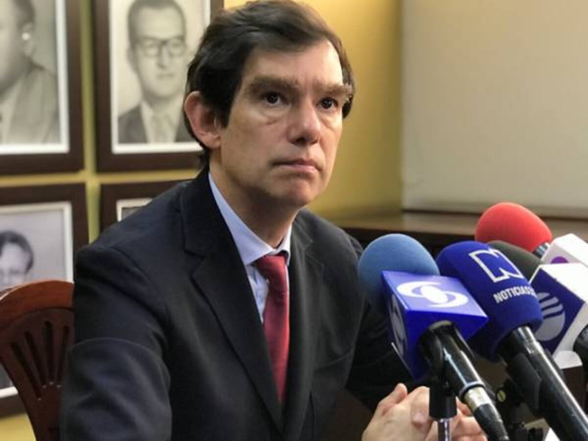 Comienza en firme venta de cartera de libranzas de Estraval