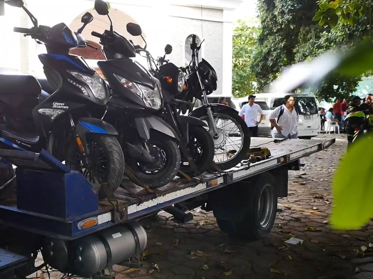 30 motocicletas inmovilizadas y 17 comparendos en operativos de control en Pie de La Popa