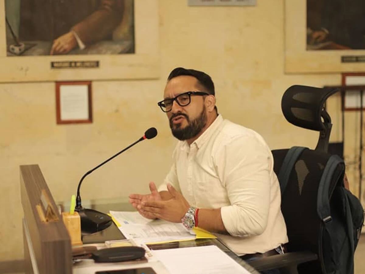 “Me están persiguiendo, ahora quieren negarme el aval”: concejal de Ibagué